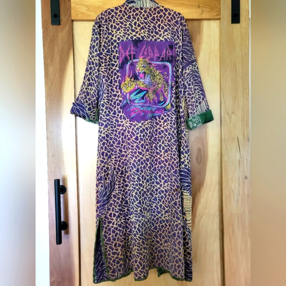 Refaire: Def Leppard-One of a kind vintage kantha duster.